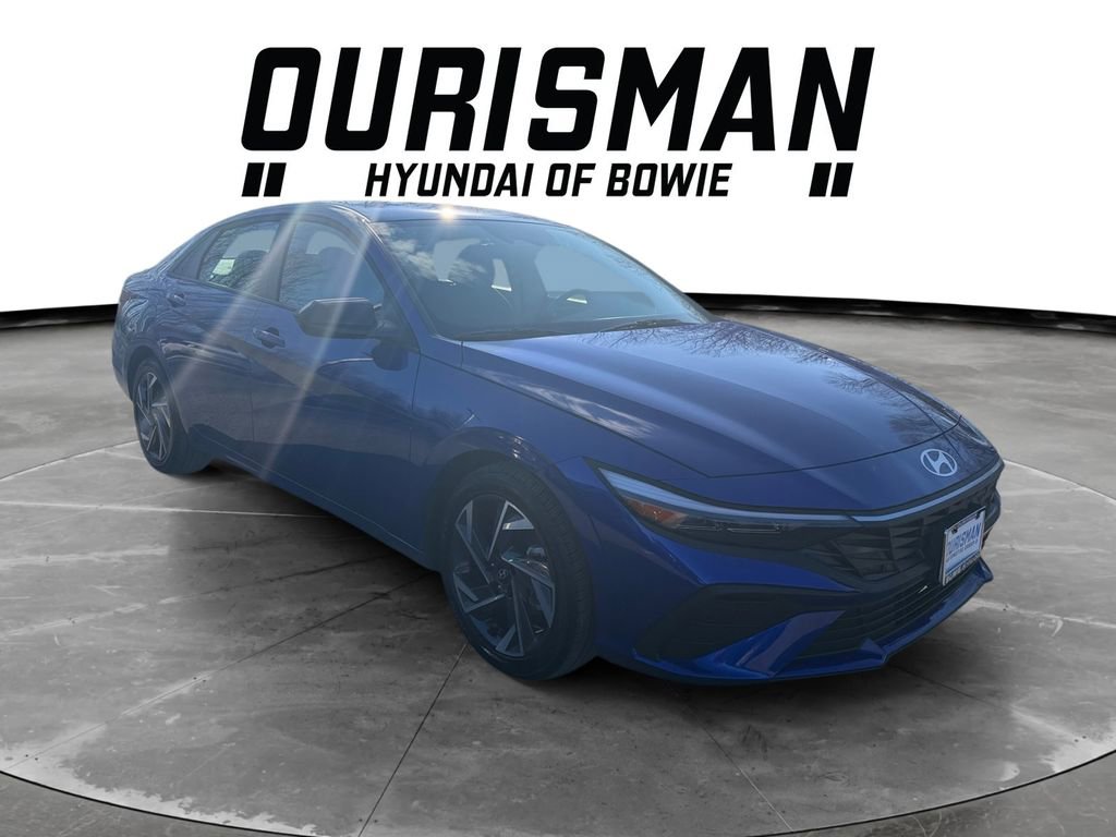 Certified 2025 Hyundai Elantra Sport image 1