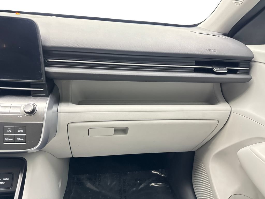 Used 2024 Hyundai Kona SEL FWD image 58