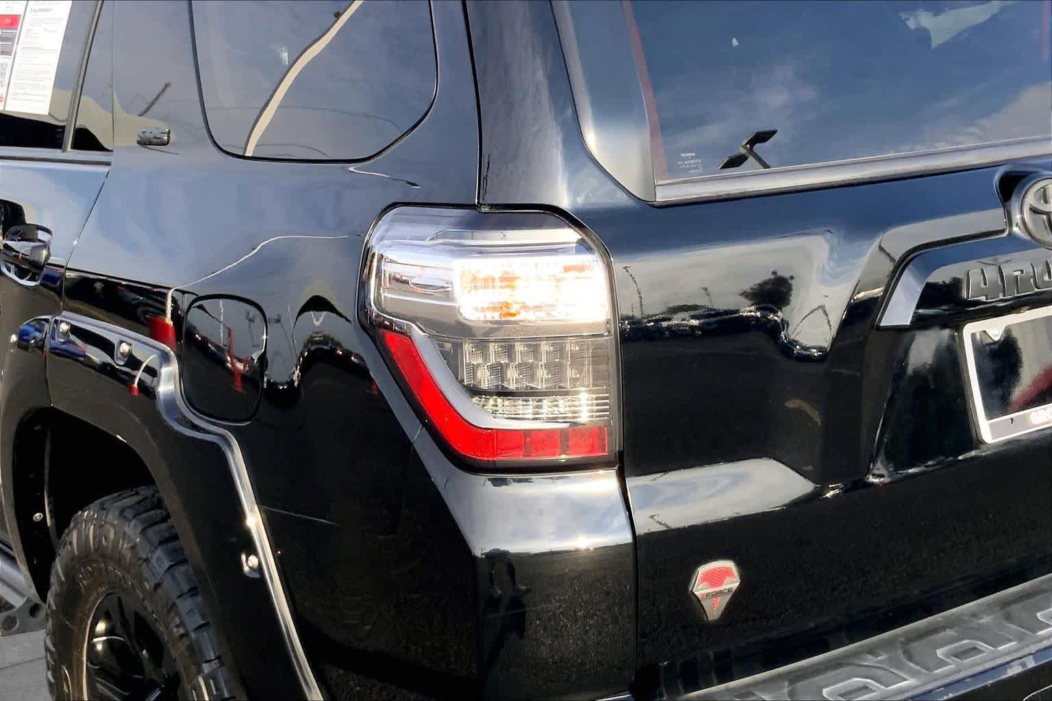 Used 2016 Toyota 4Runner SR5 Premium AWD/4WD image 29
