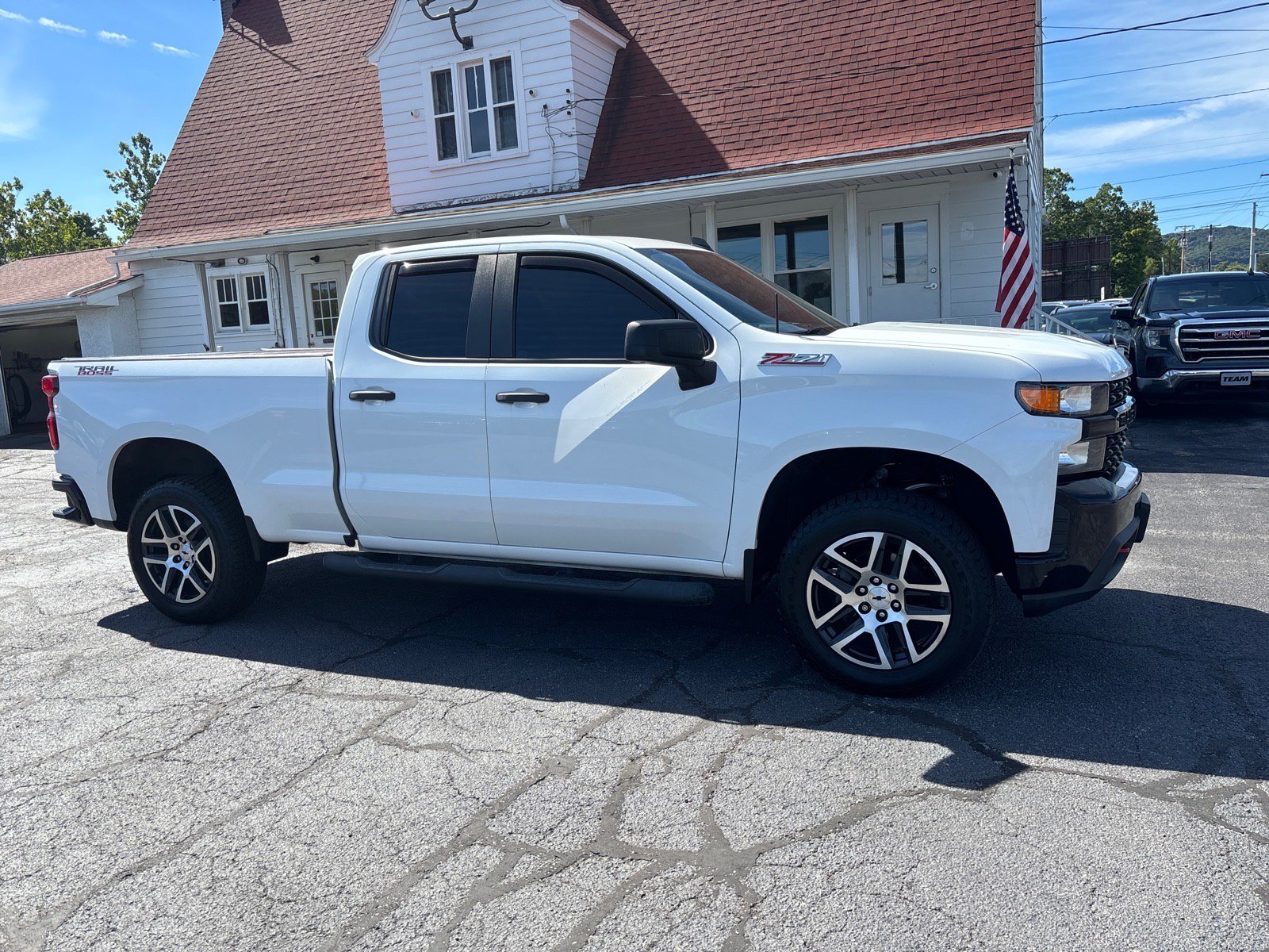 Used 2019 Chevrolet Silverado 1500 Custom Trail Boss w/ Custom Convenience Package
