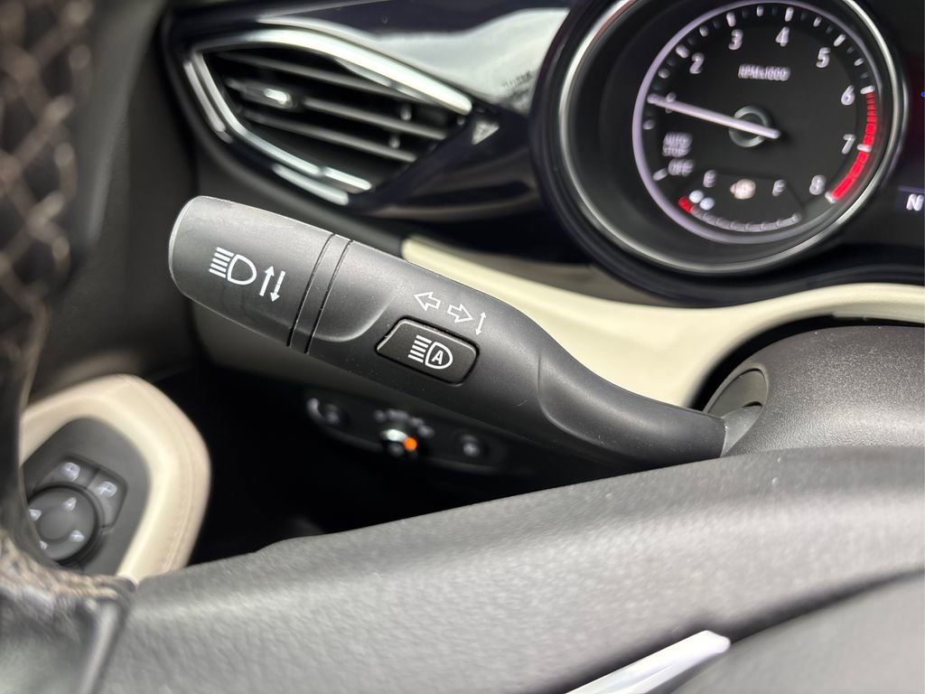 Used 2023 Buick Encore GX Select image 23