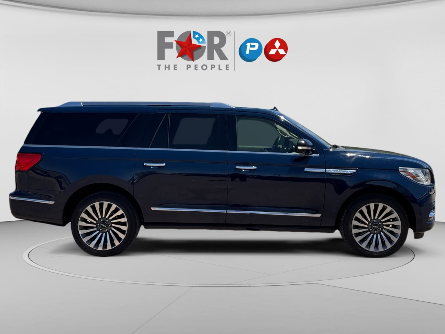 Used 2019 Lincoln Navigator L Reserve AWD/4WD image 6
