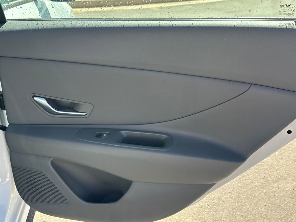New 2026 Hyundai Elantra Sport FWD image 17