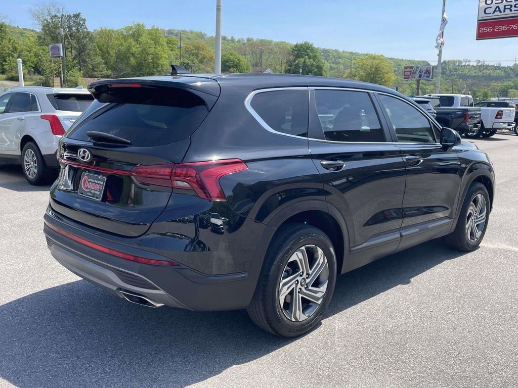Used 2023 Hyundai Santa Fe SE w/ Cargo Package image 4