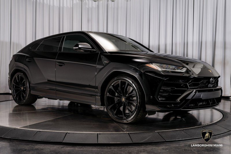 Used 2021 Lamborghini Urus image 24