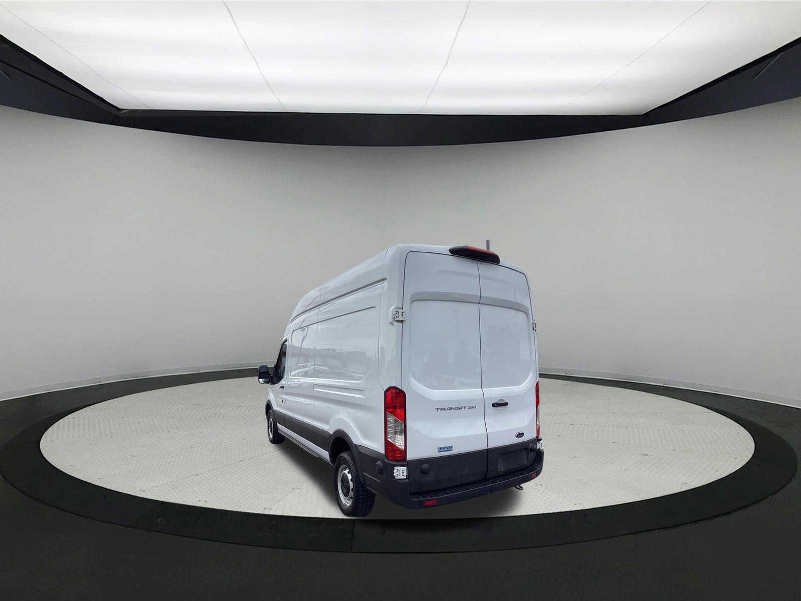Used 2024 Ford Transit 250 148 High Roof w/ Load Area Protection Package RWD image 6