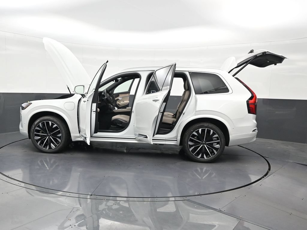 New 2026 Volvo XC90 T8 Plus w/ Protection Package Premier AWD/4WD image 31