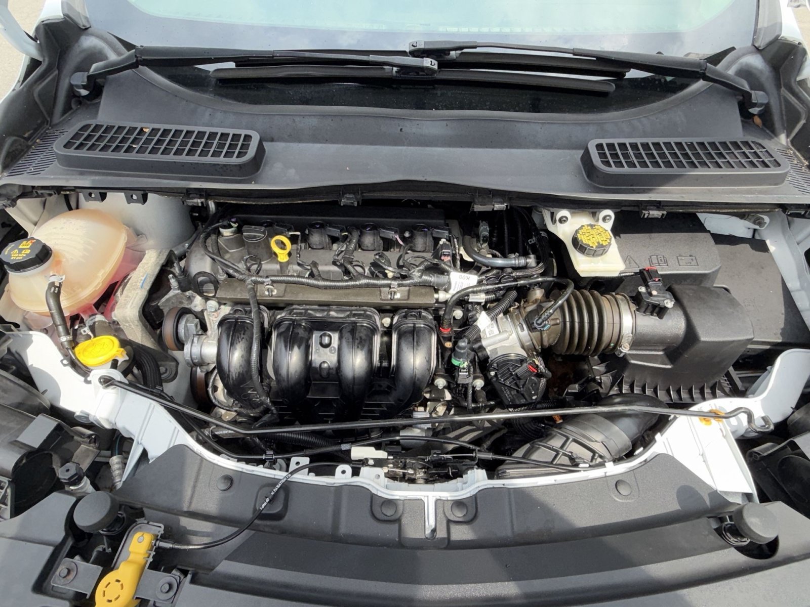 Used 2017 Ford Escape S FWD image 26