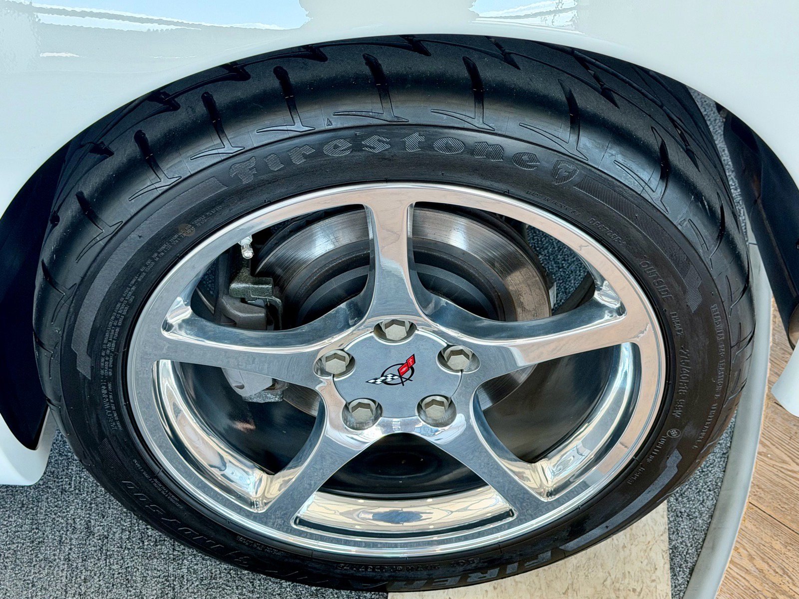 Used 2001 Chevrolet Corvette Convertible w/ Preferred Equipment Group2 image 17