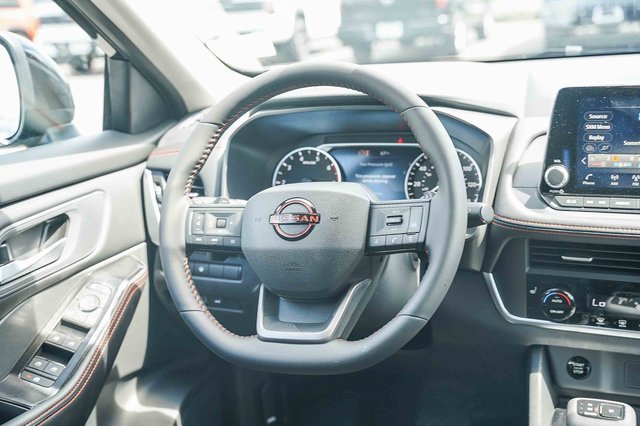 New 2026 Nissan Rogue SV AWD/4WD image 16
