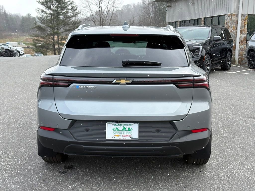 New 2026 Chevrolet Equinox EV LT image 17