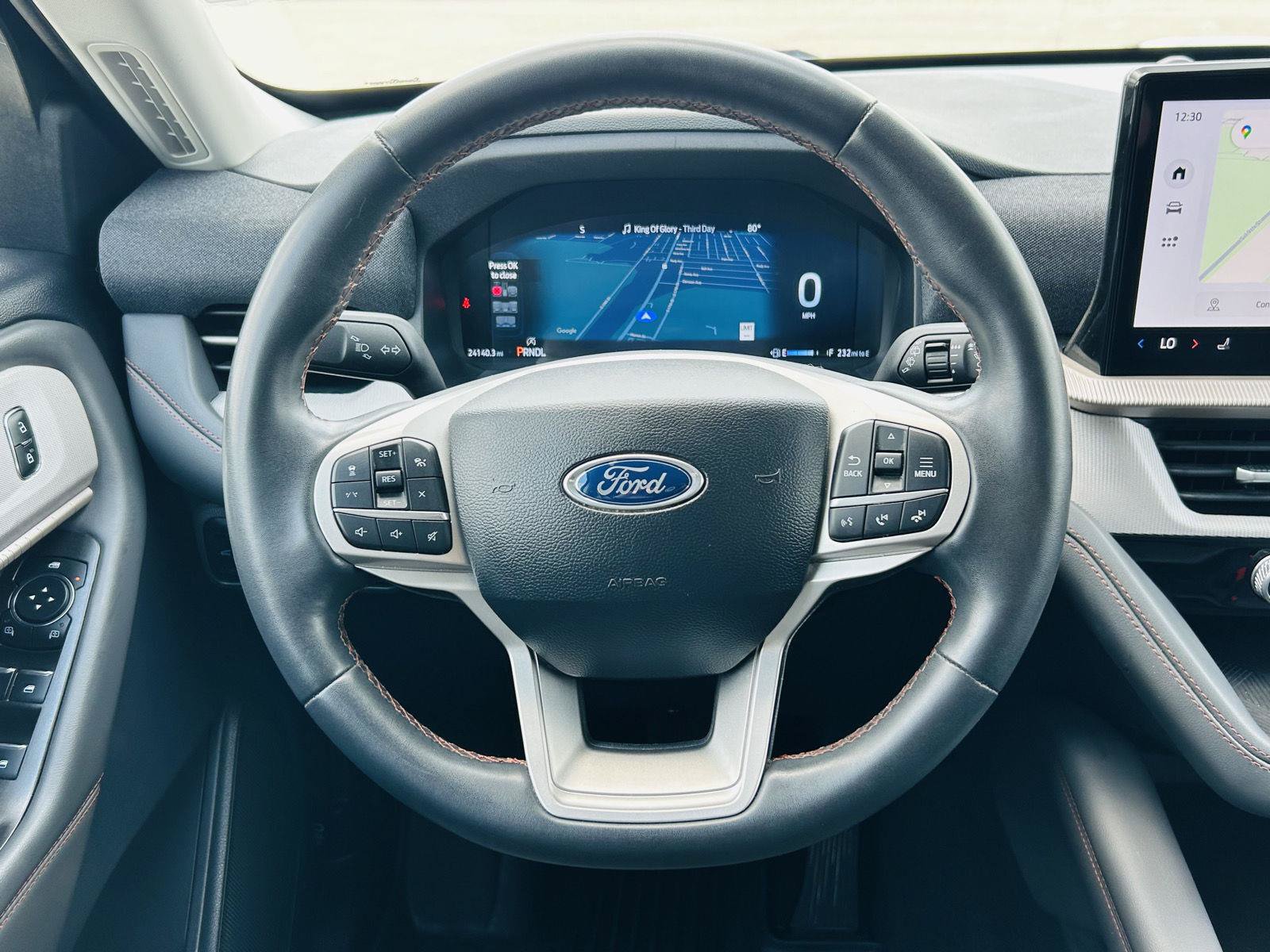Used 2025 Ford Explorer Active AWD/4WD image 18