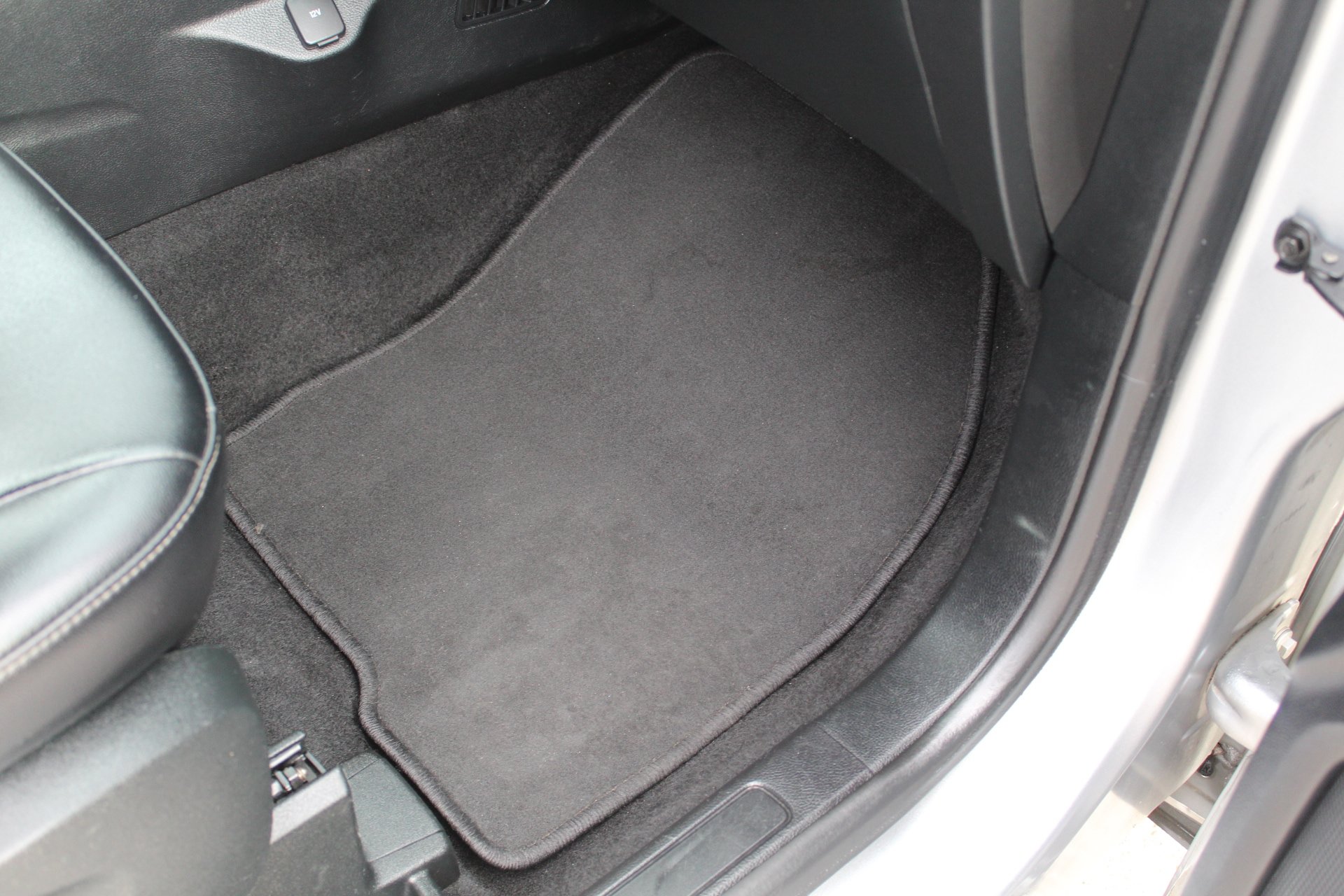 Used 2022 Ford Edge SEL AWD/4WD image 16