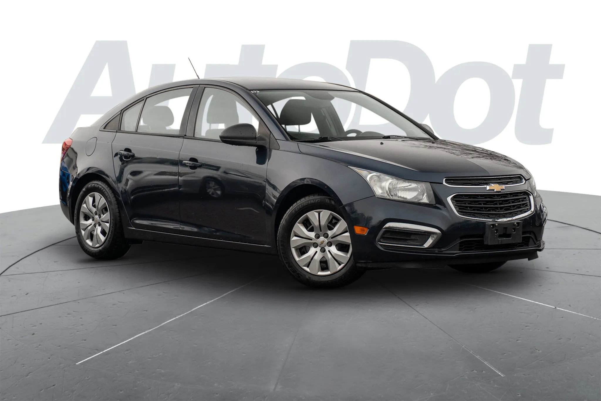 Used 2015 Chevrolet Cruze L image 1