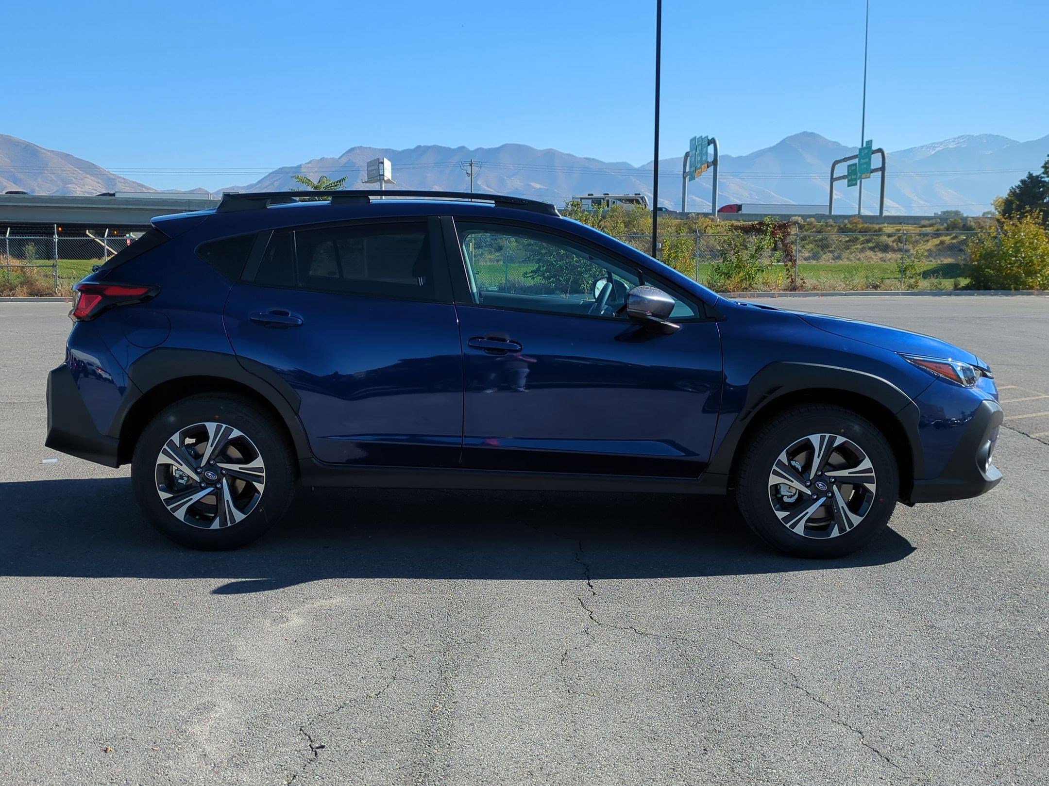 New 2026 Subaru Crosstrek 2.5i Premium image 2