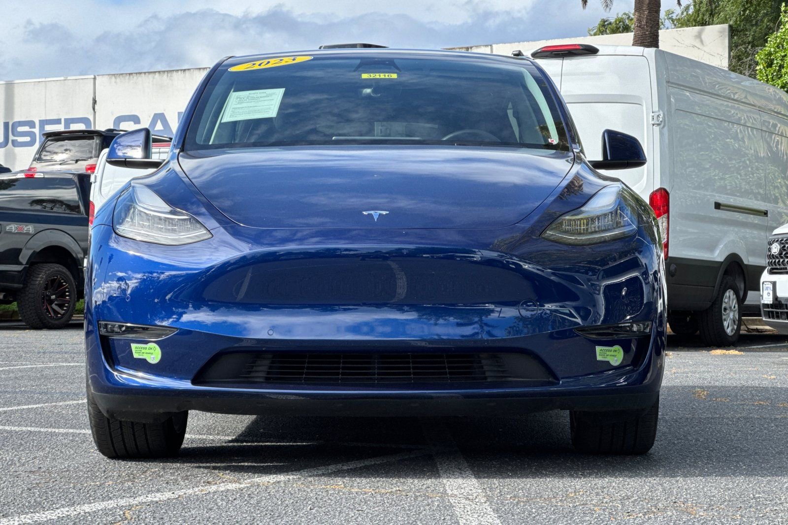 Used 2023 Tesla Model Y Long Range AWD/4WD image 9