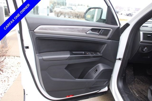 Used 2020 Volkswagen Atlas Cross Sport SE image 19