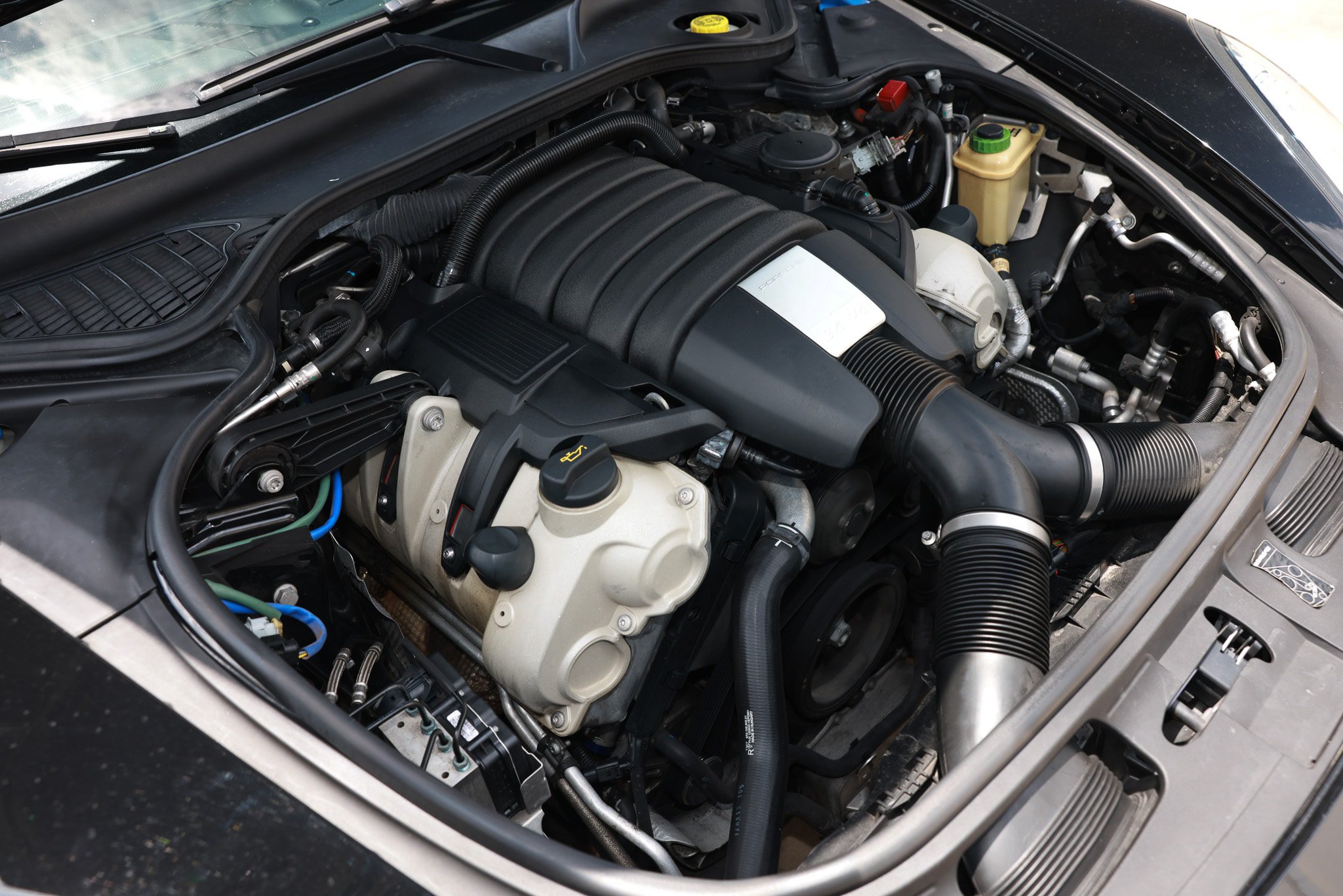 Used 2014 Porsche Panamera RWD image 54