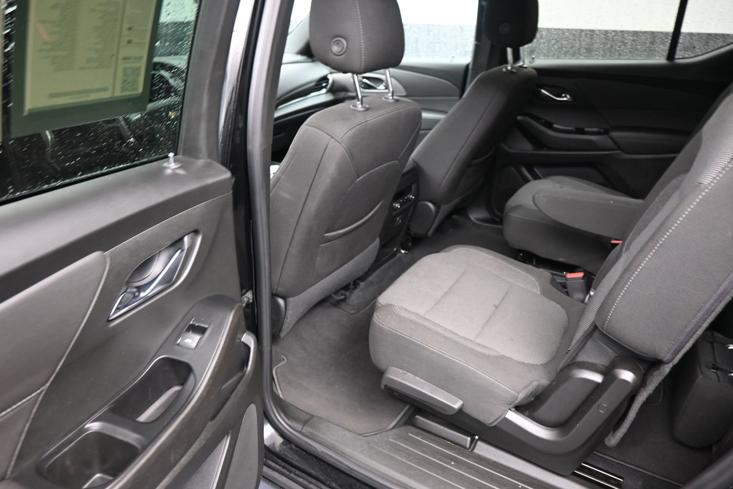 Used 2023 Chevrolet Traverse LT AWD/4WD image 17