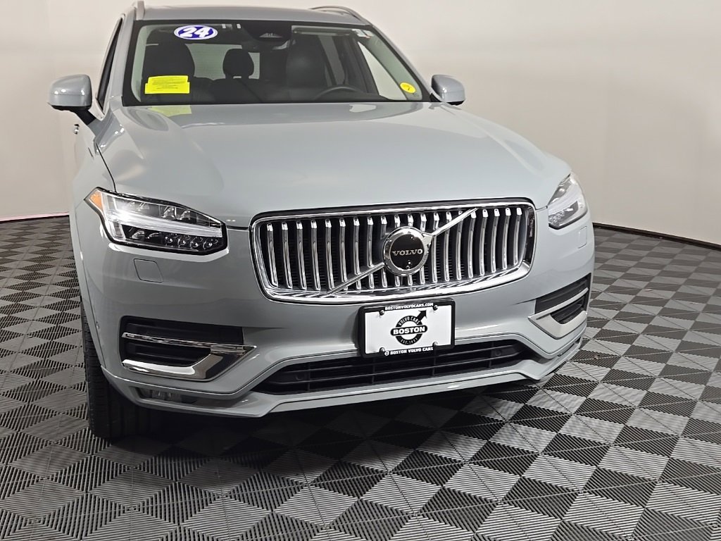 Certified 2024 Volvo XC90 B6 Plus w/ Protection Package image 3