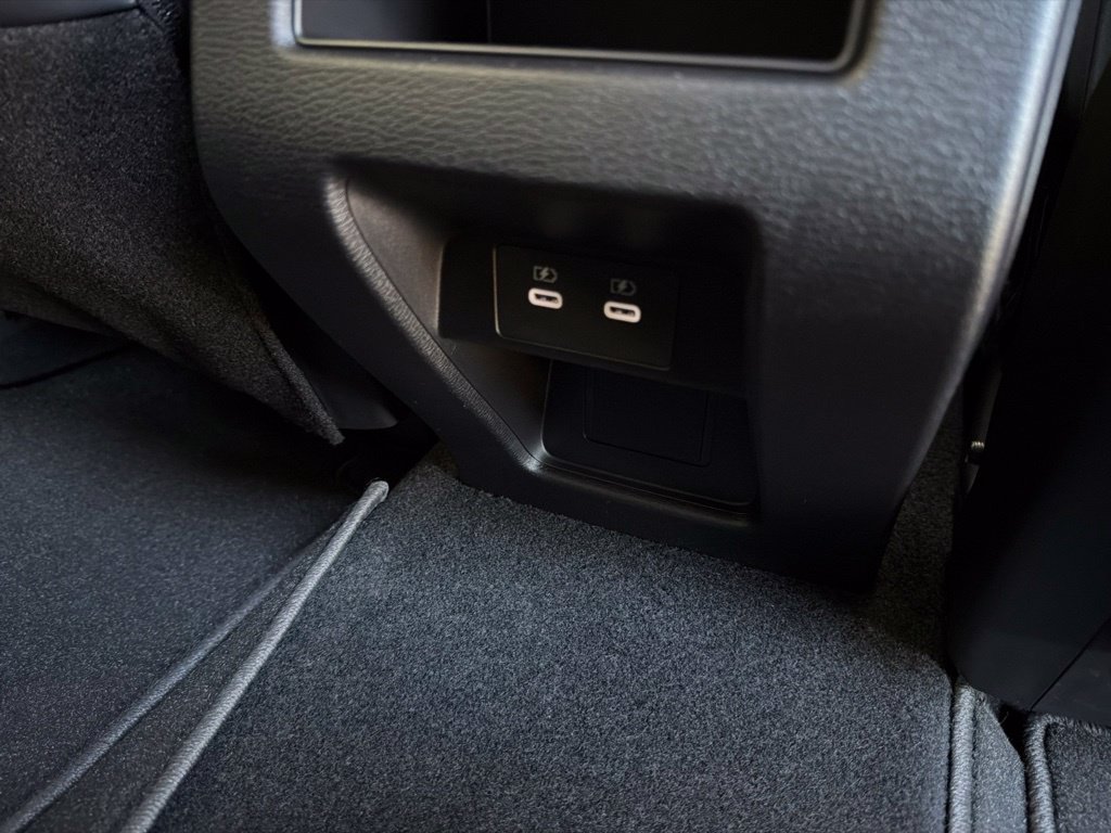 New 2026 Mitsubishi Outlander SE FWD image 28