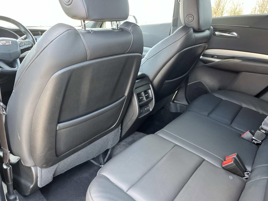Used 2023 Cadillac XT4 Premium Luxury w/ Enhanced Visibility Package image 20