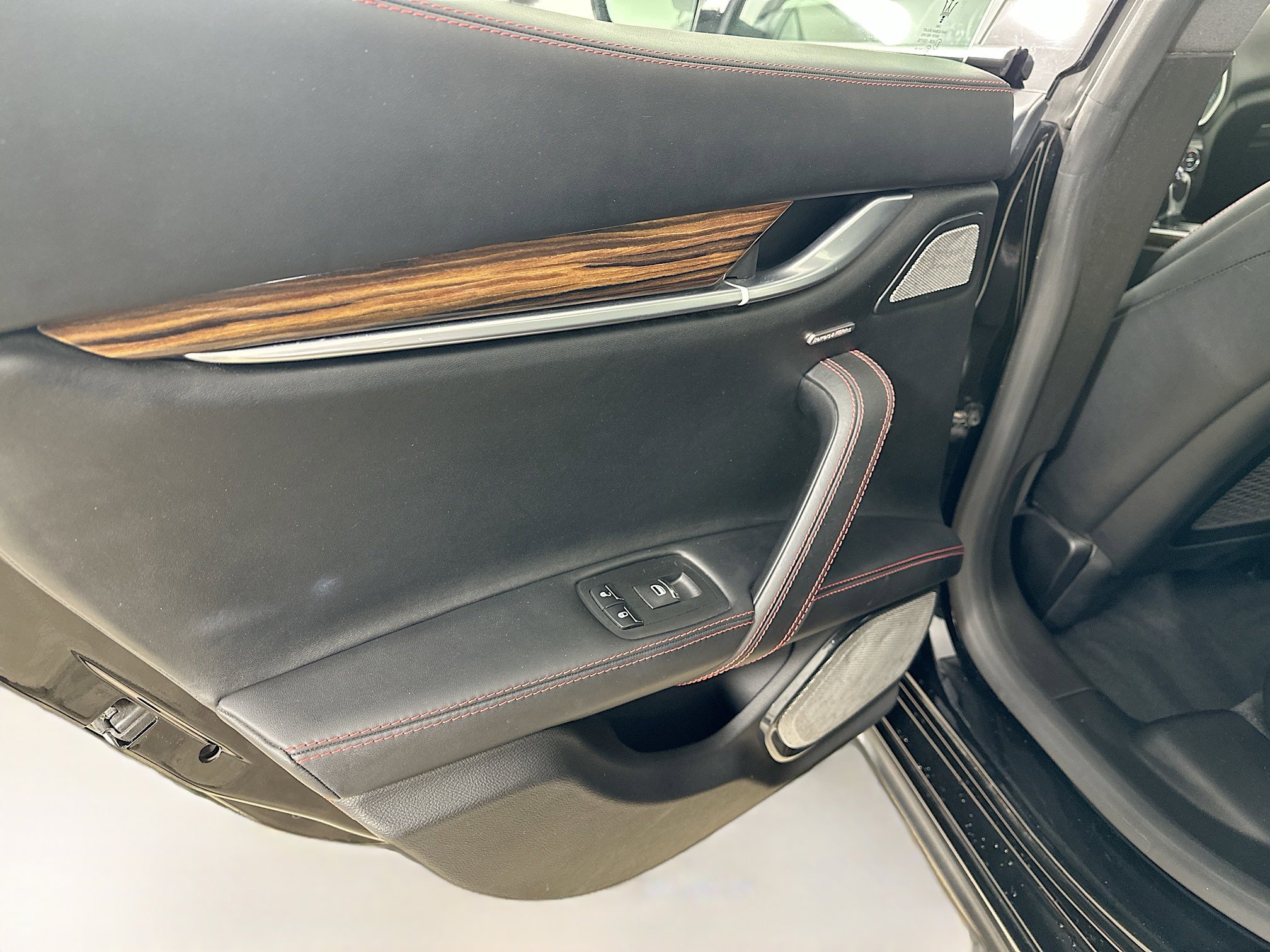 Used 2016 Maserati Ghibli S Q4 image 34