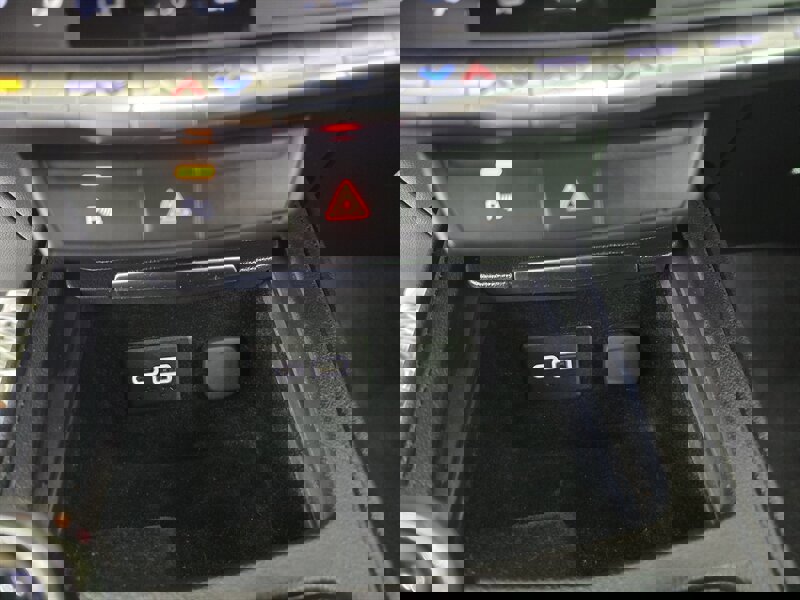 Used 2020 Cadillac XT4 Premium Luxury image 24