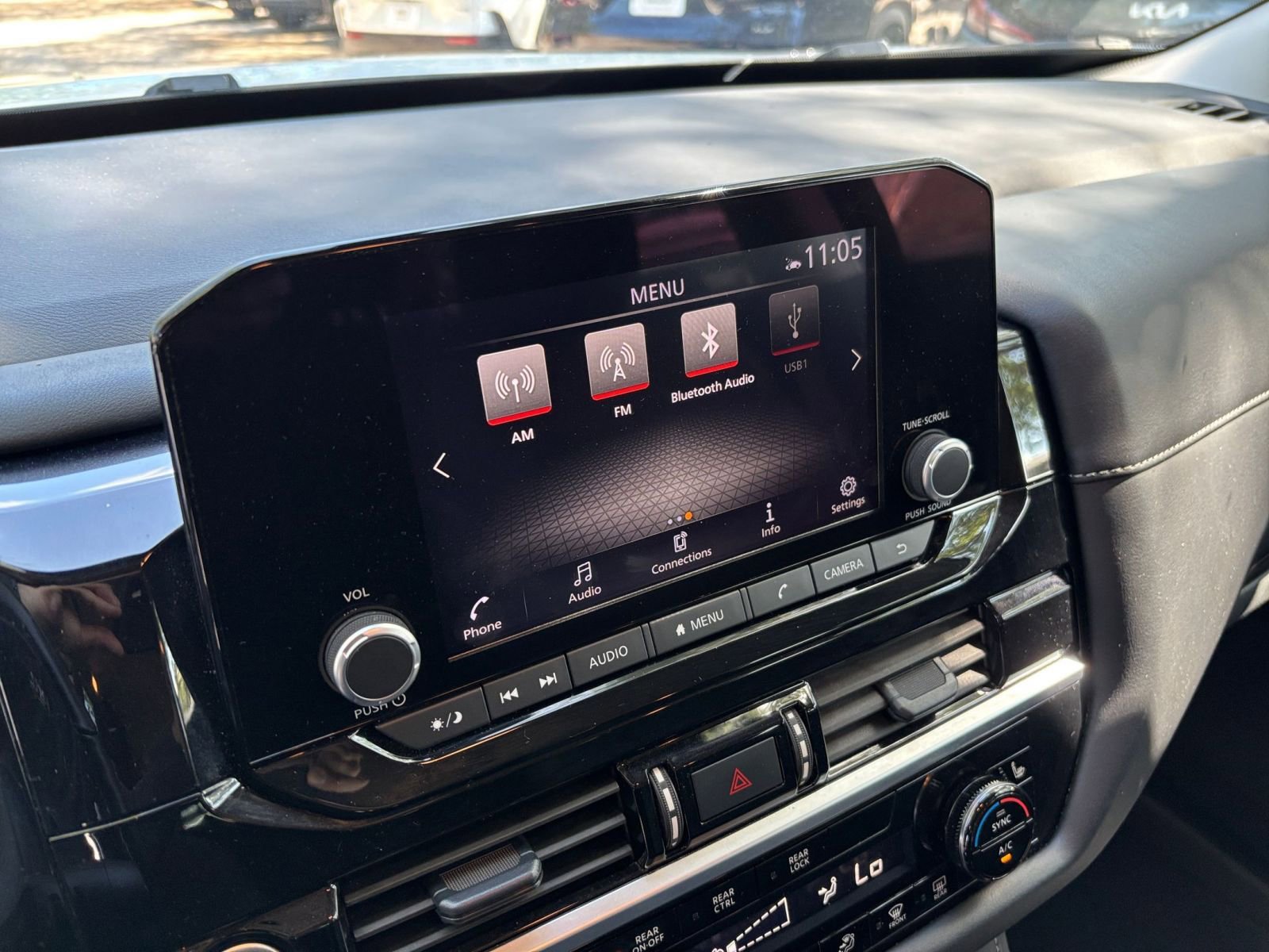 Used 2024 Nissan Pathfinder SV image 20