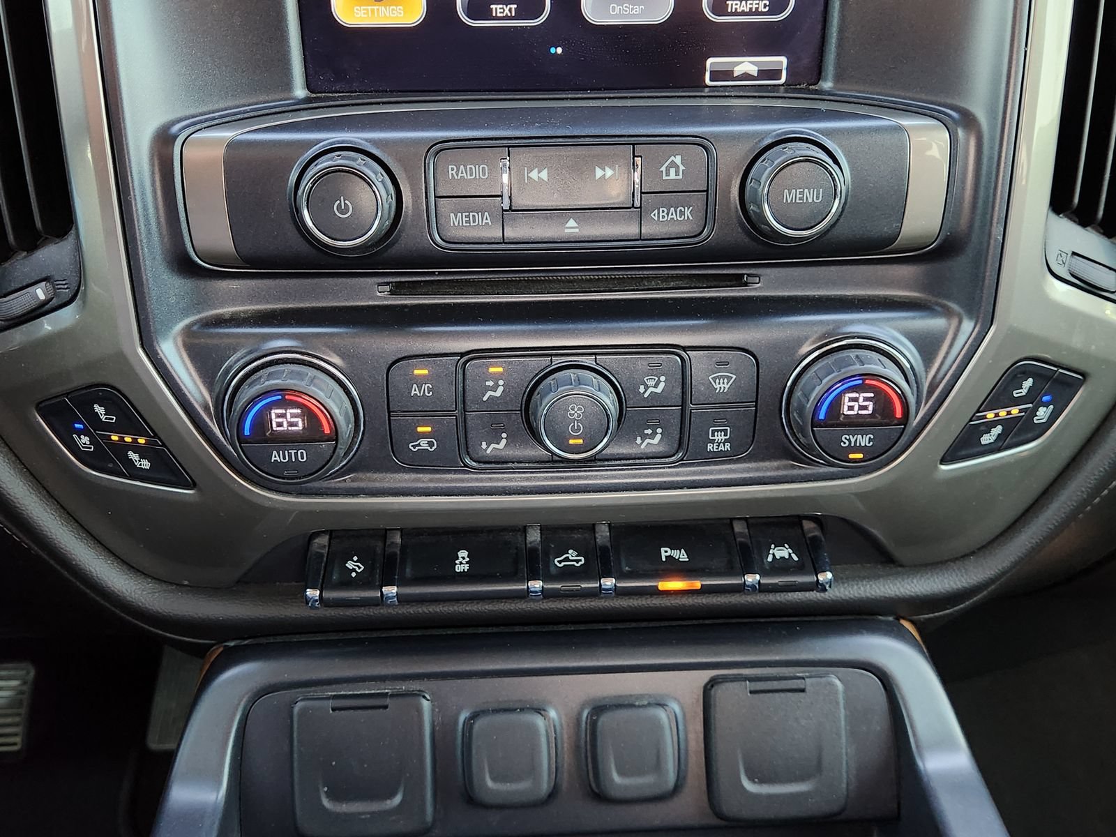 Used 2017 Chevrolet Silverado 1500 High Country AWD/4WD image 23