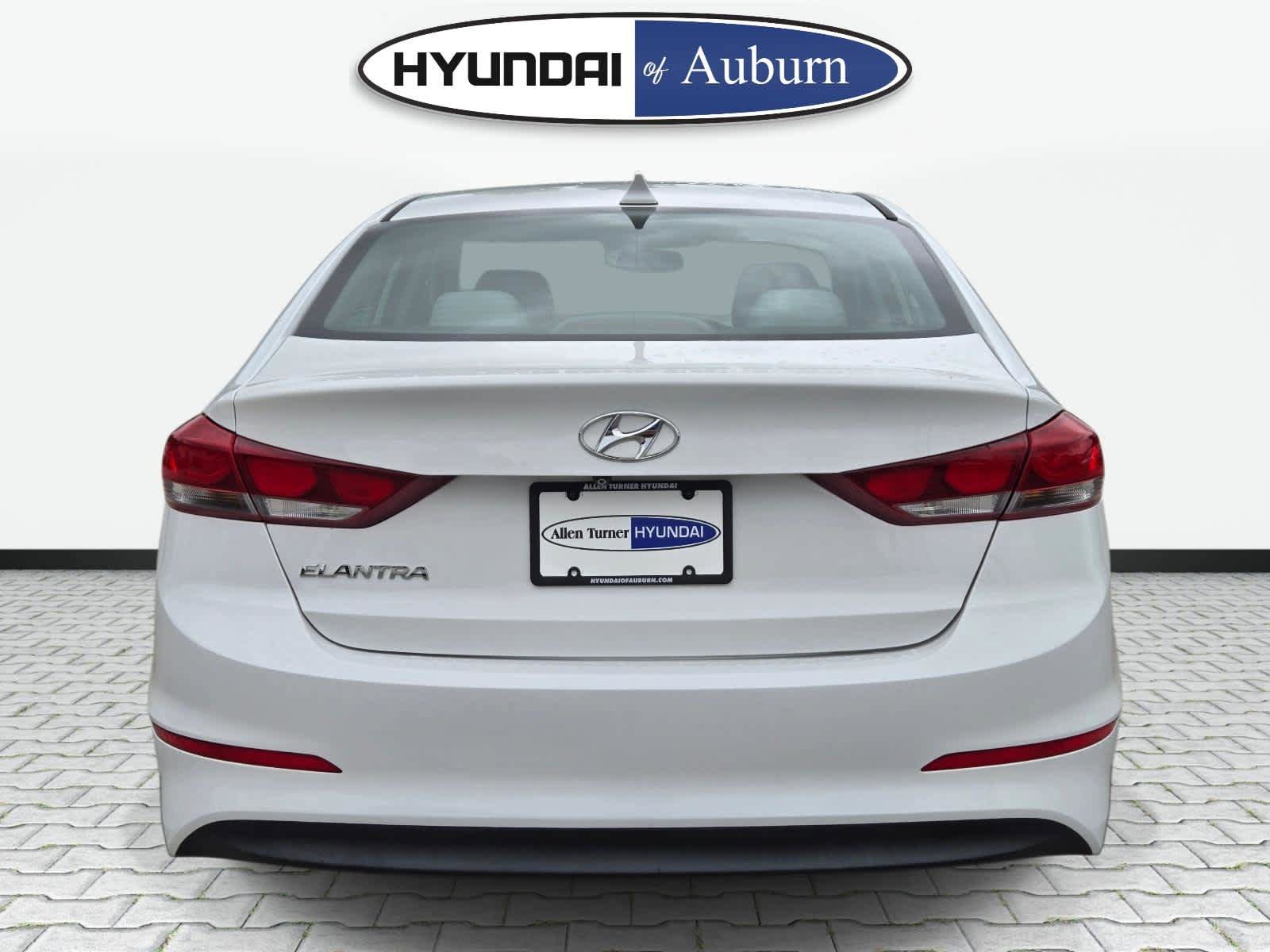 Used 2017 Hyundai Elantra SE w/ SE A/T Tech Package 03 FWD image 6