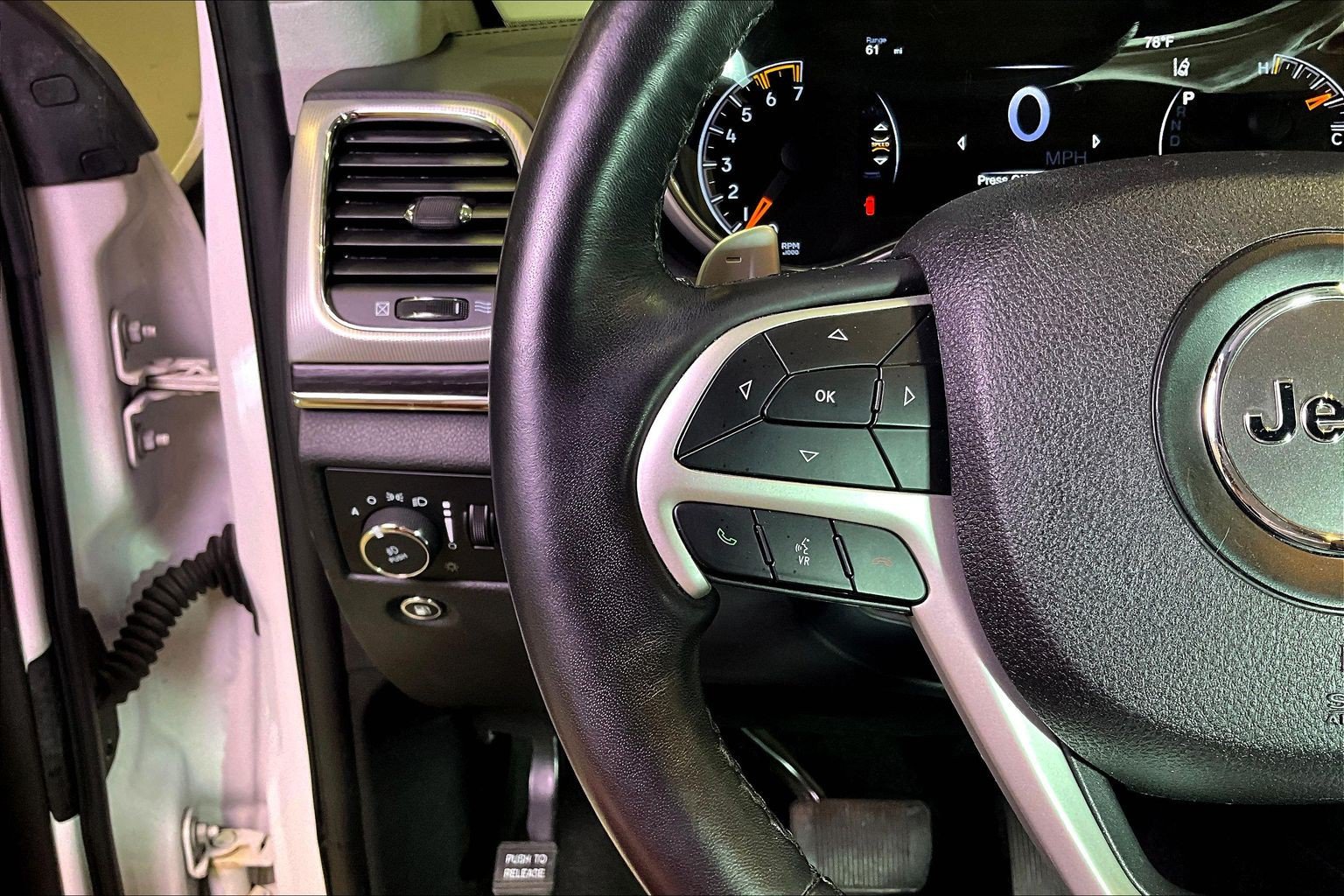 Used 2018 Jeep Grand Cherokee Summit w/ Platinum Series Group AWD/4WD image 12