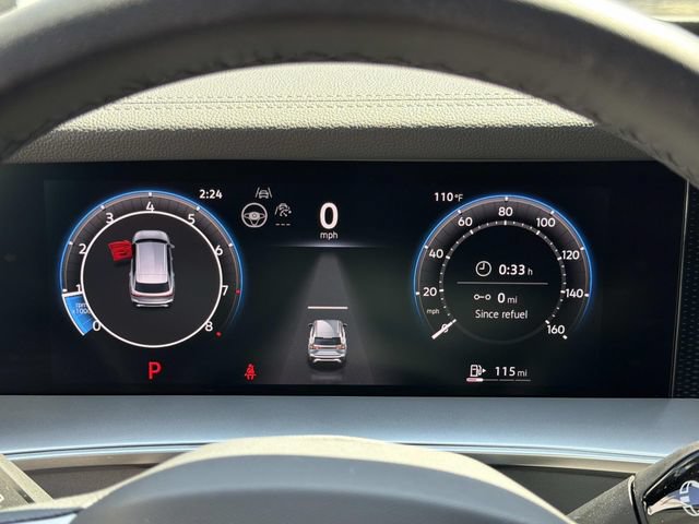 Certified 2025 Volkswagen Tiguan SE R-Line FWD image 17