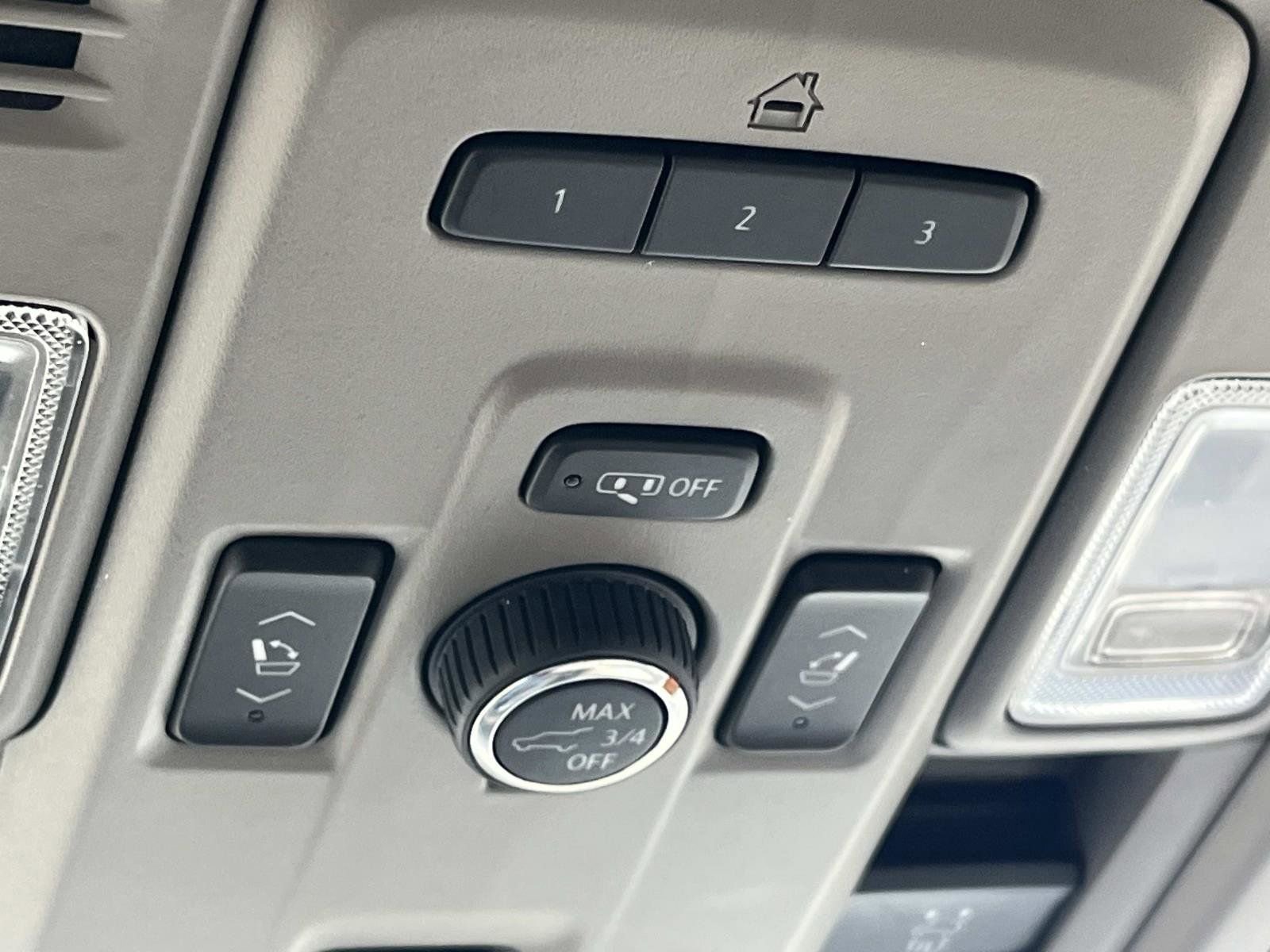 Used 2022 Cadillac Escalade ESV Sport Platinum image 37