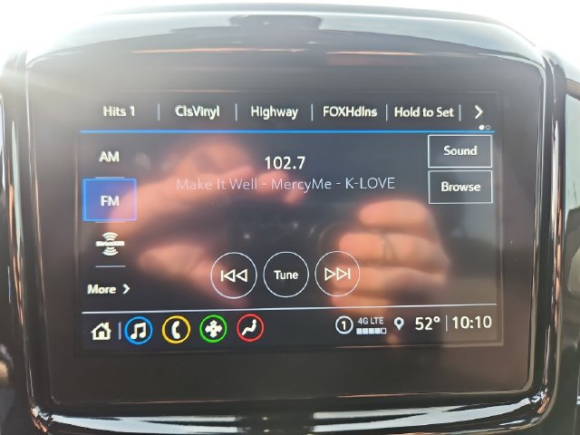 Used 2023 Chevrolet Traverse LT FWD image 20