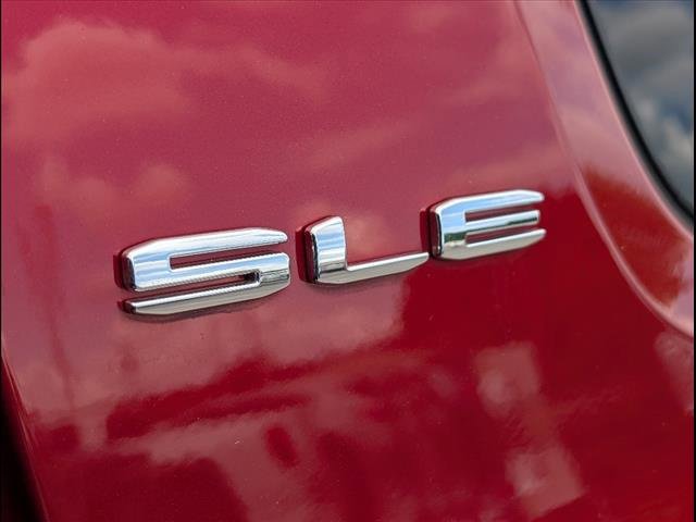 Used 2023 GMC Acadia SLE w/ Driver Convenience Package image 21