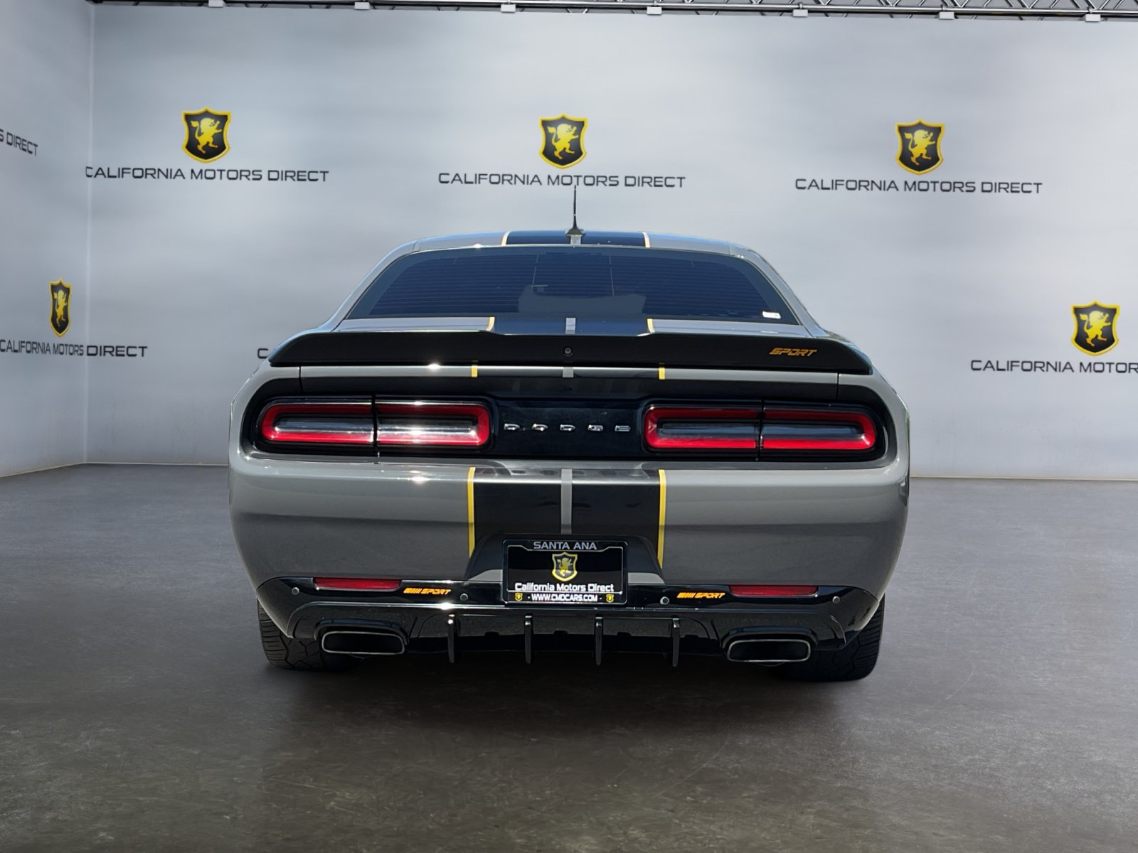 Used 2018 Dodge Challenger R/T Scat Pack w/ Dynamics Package RWD image 6