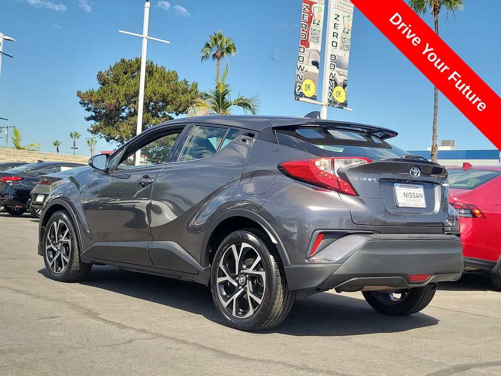 Used 2019 Toyota C-HR Limited FWD image 2