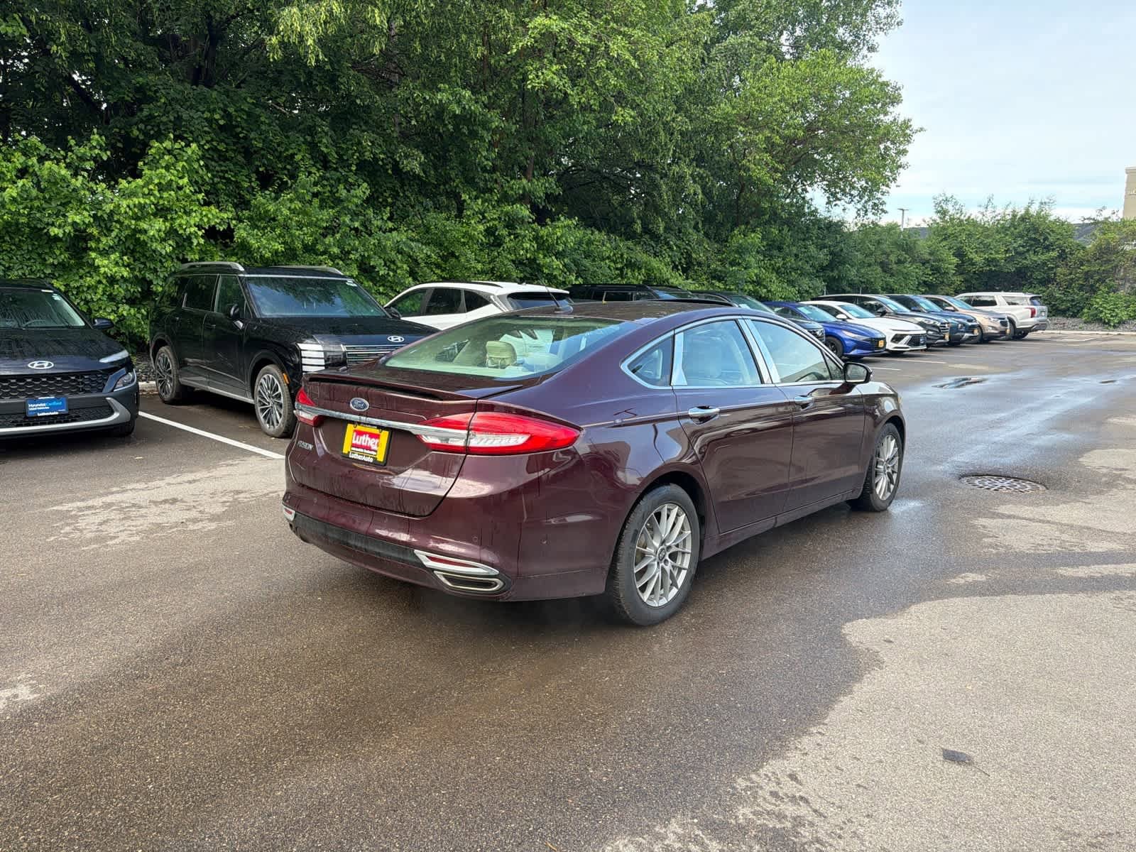 Used 2017 Ford Fusion Platinum AWD/4WD image 2