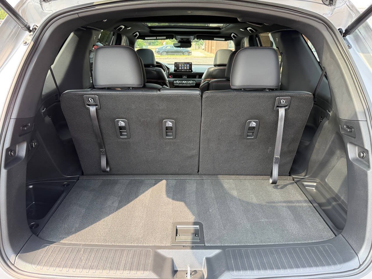 Used 2025 Honda Pilot TrailSport image 23