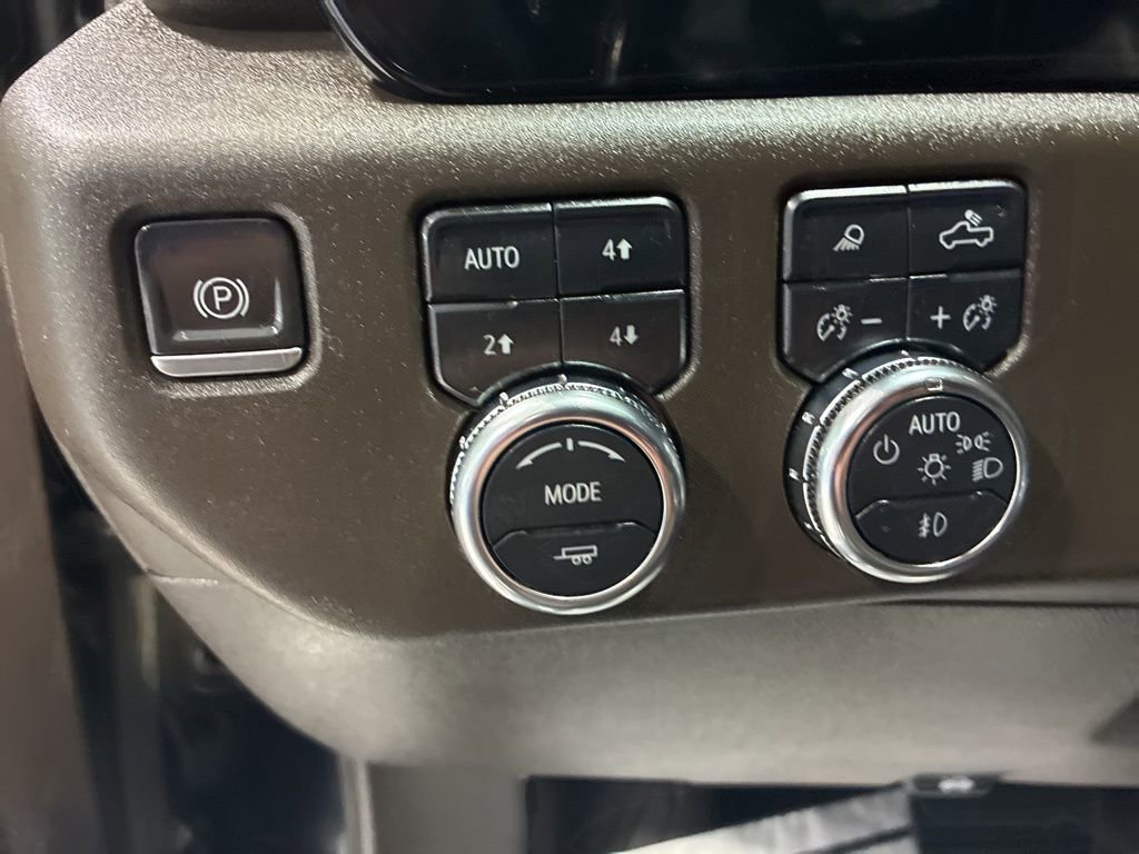 Used 2024 GMC Sierra 1500 SLT w/ SLT Premium Plus Package AWD/4WD image 23