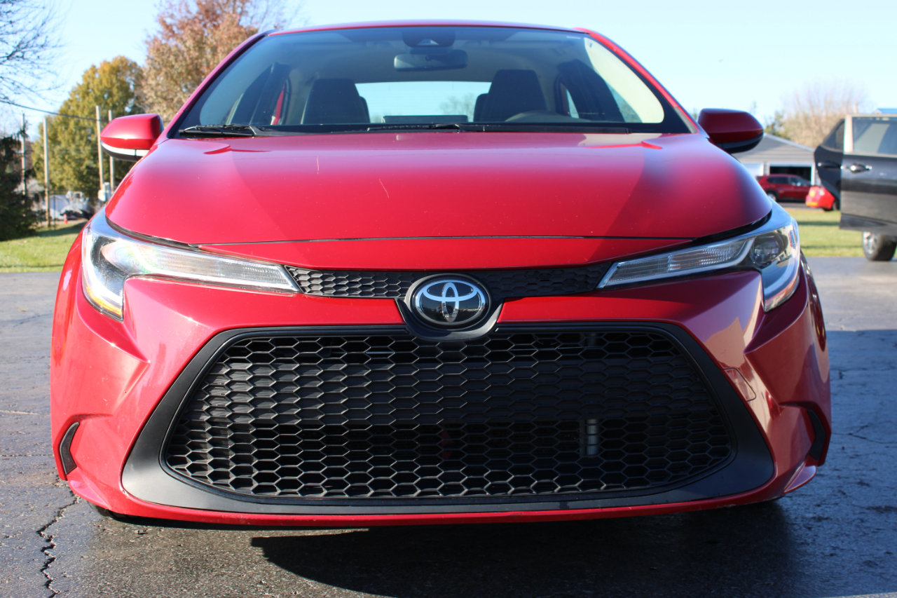 Used 2020 Toyota Corolla LE image 2