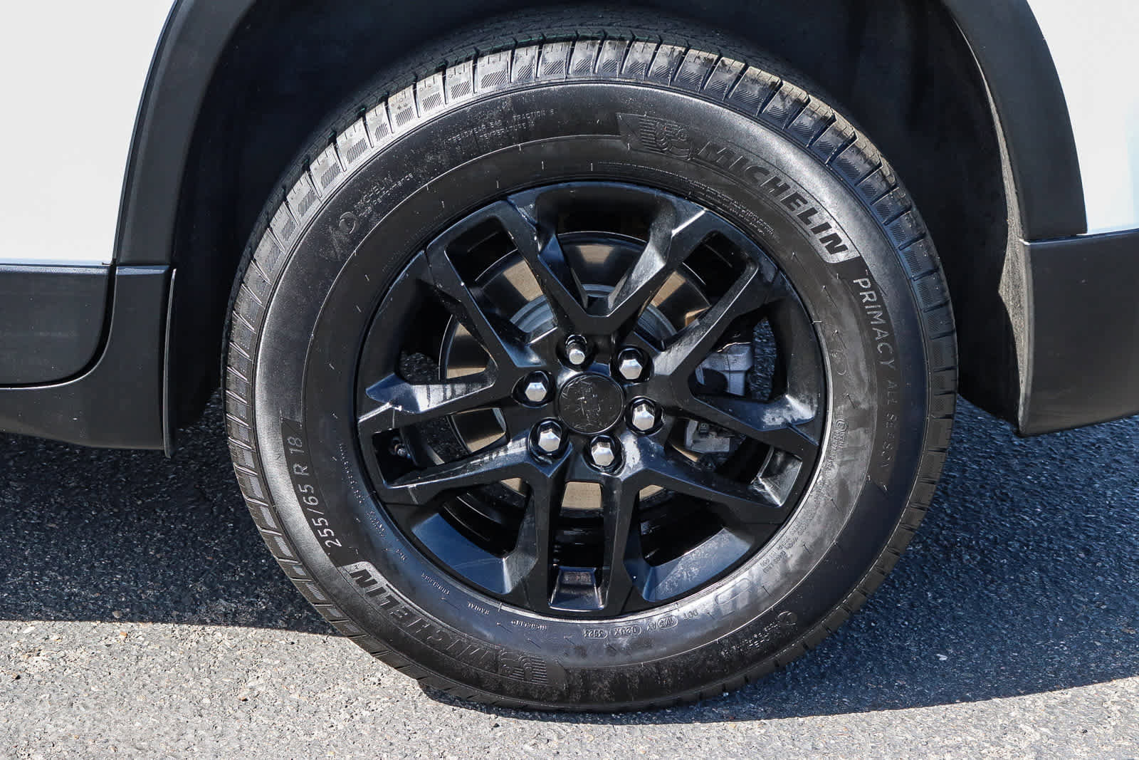 Used 2021 Chevrolet Traverse LT image 11