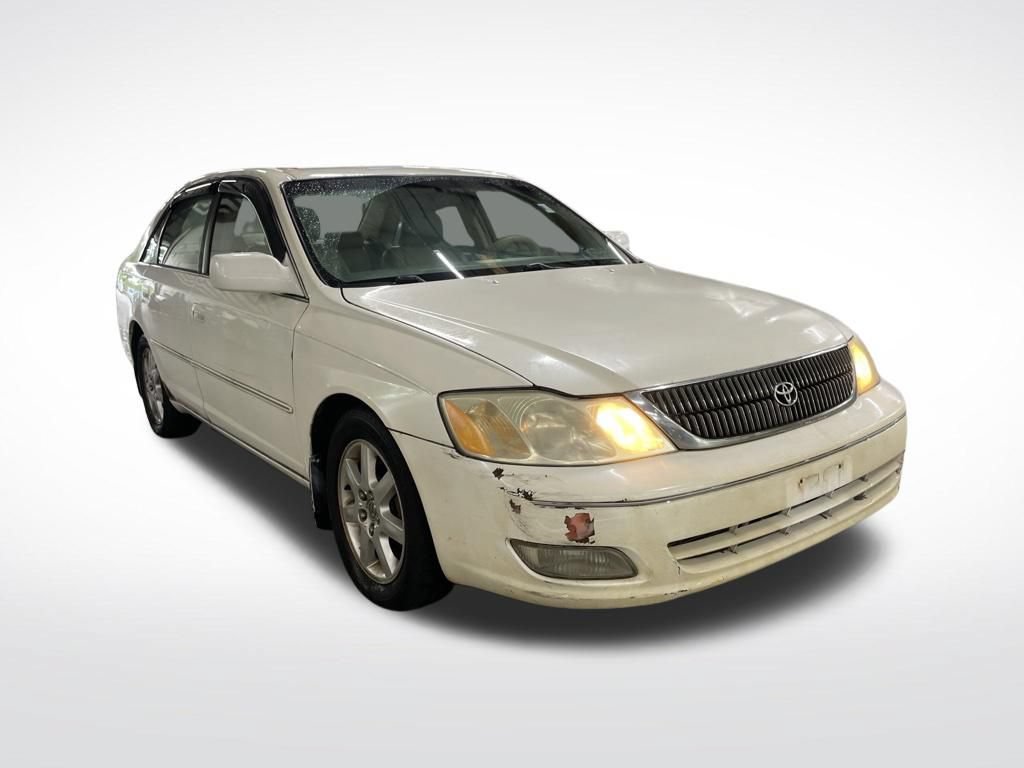 Used 2002 Toyota Avalon XL FWD image 2