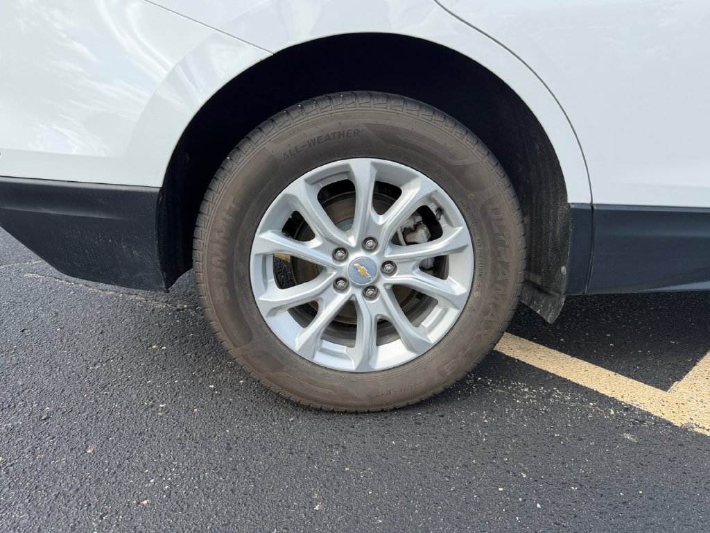 Used 2019 Chevrolet Equinox LT w/ Driver Convenience Package AWD/4WD image 9