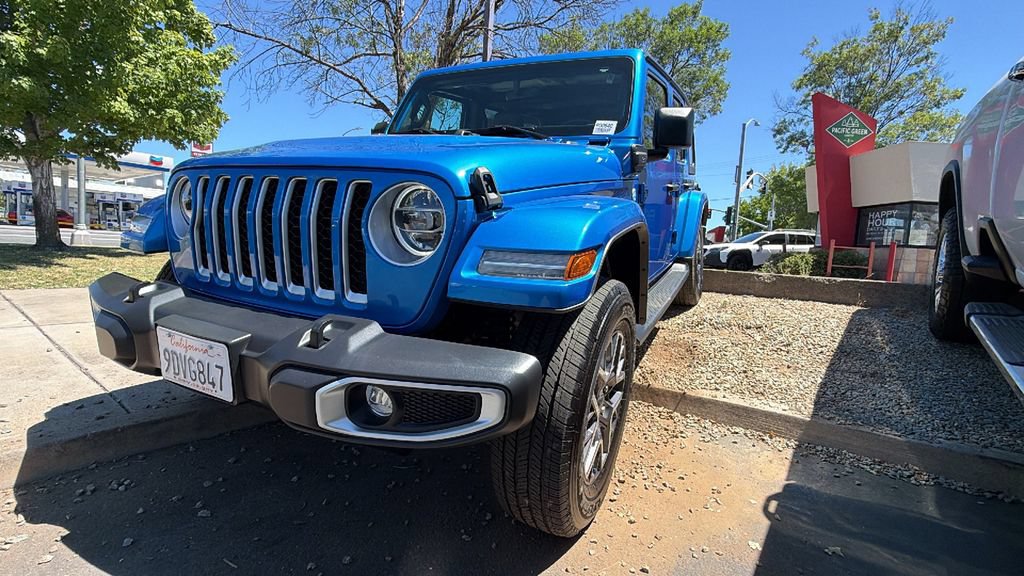 Used 2021 Jeep Wrangler Unlimited Sahara AWD/4WD image 9
