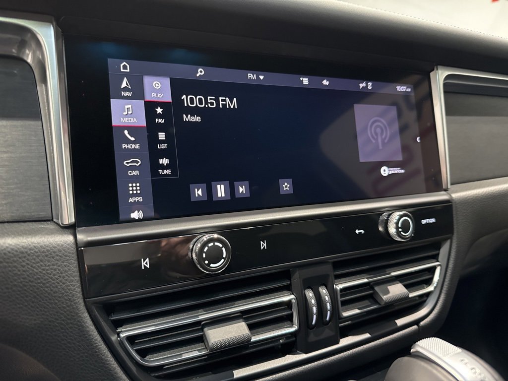 Used 2025 Porsche Macan GTS image 23