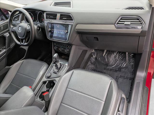 Used 2020 Volkswagen Tiguan SE image 21
