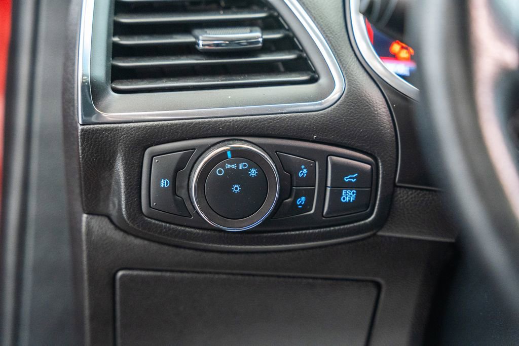 Used 2019 Ford Edge ST w/ Equipment Group 401A AWD/4WD image 47