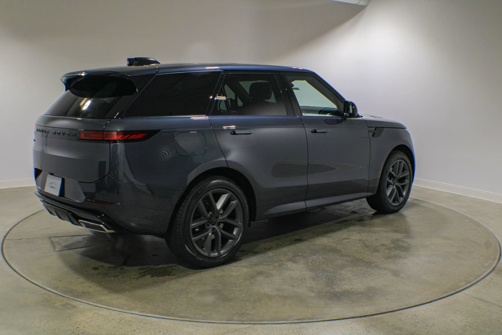 New 2026 Land Rover Range Rover Sport Dynamic SE AWD/4WD image 6